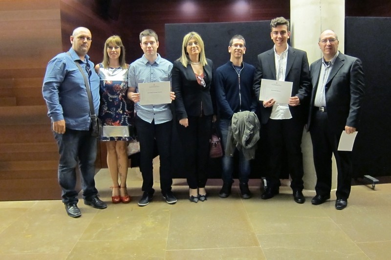 Joan Antoni Forcadell i David Rovira, alumnes de l’Institut Ramon Berenguer IV, són guardonats en la convocatòria Premis de Recerca Jove 2016.