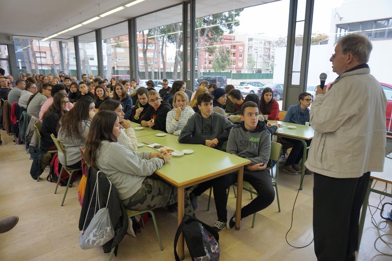 Cafès científics de l'Institut Ramon Berenguer IV