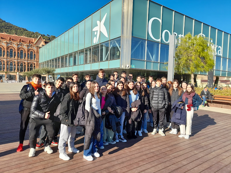 Visita i tallers científics al Cosmocaixa i la Universitat de Barcelona