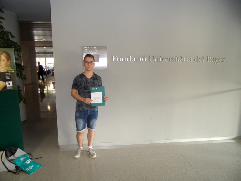 Ferran José Duran, alumne de l’Institut Ramon Berenguer IV, participa en els 16ens Premis UManresa, de Treballs de Recerca.