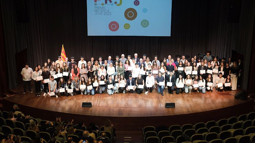 Tres alumnes de l'Institut són guardonats en els Premis de Recerca Jove